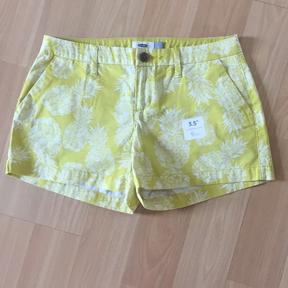 Old navy shorts